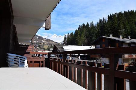 Ski verhuur Appartement 2 kabine kamers 4 personen (A1) - Résidence le Sherpa - Le Grand Bornand - Balkon