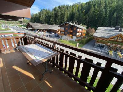 Alquiler al esquí Estudio cabina mezzanine para 5 personas (D2) - Résidence le Sherpa - Le Grand Bornand - Balcón