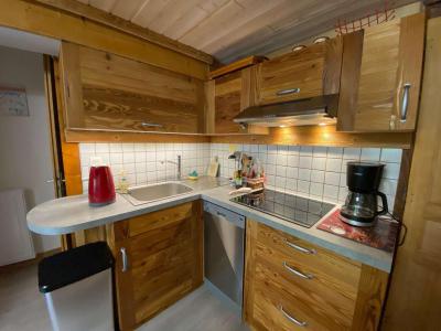 Ski verhuur Appartement 3 kamers 6 personen (850-10) - Résidence les Epinettes - Le Grand Bornand - Keukenblok