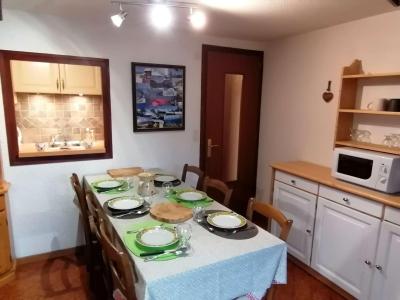 Wynajem na narty Apartament 3 pokojowy 8 osób (3) - Résidence les Mélèzes - Le Grand Bornand - Pokój gościnny