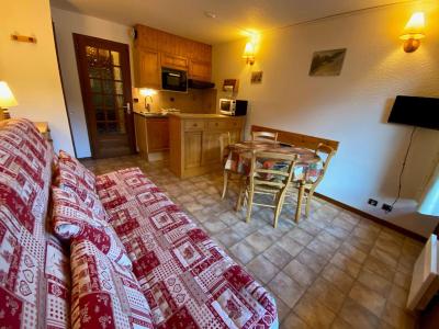 Rent in ski resort Studio sleeping corner 4 people (9) - Résidence les Parasses - Le Grand Bornand - Living room