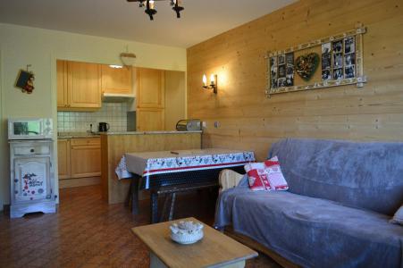 Rent in ski resort 2 room apartment 6 people (1B) - Résidence les Roches Fleuries 2 - Le Grand Bornand - Living room