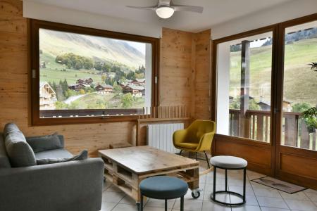 Rent in ski resort 3 room apartment 6-8 people - Résidence Paret - Le Grand Bornand - Living room