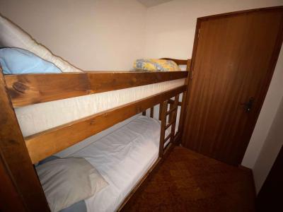Rent in ski resort Studio sleeping corner 4 people (2B) - Résidence Perce Neige - Le Grand Bornand - Bunk beds