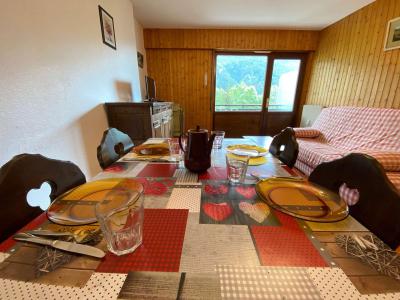 Rent in ski resort Studio sleeping corner 4 people (2B) - Résidence Perce Neige - Le Grand Bornand - Living room