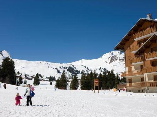 Ski verhuur Résidence Pierre & Vacances les Mouflons I et II - Le Praz de Lys - Buiten winter