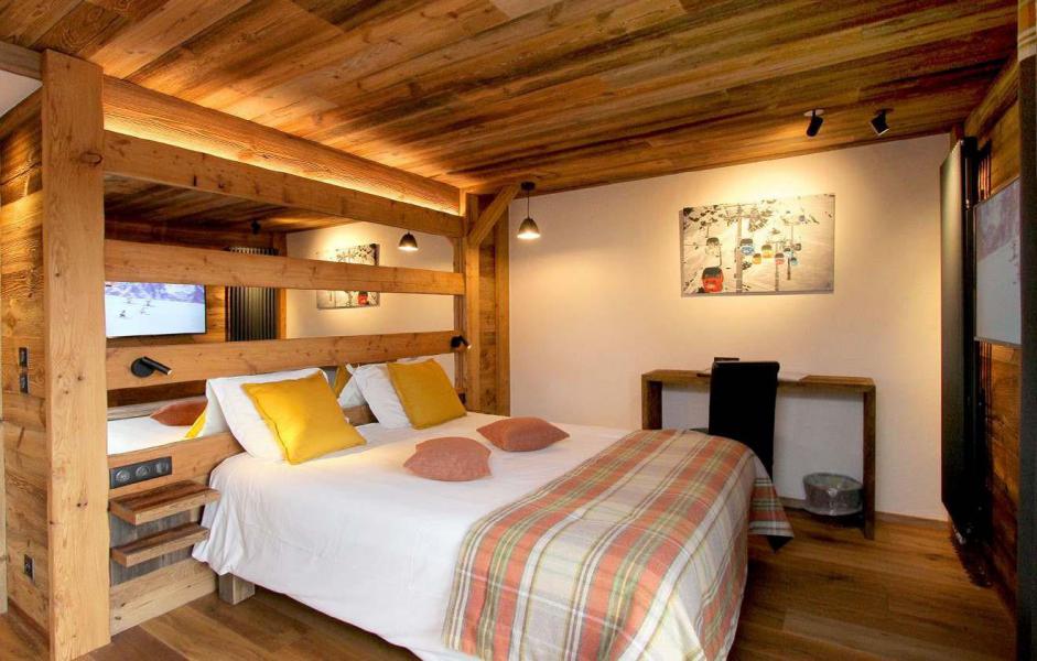 Rent in ski resort Chalet L'Atelier - Les 2 Alpes - Bedroom