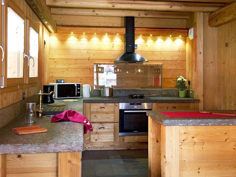 Rent in ski resort 7 room chalet 14 people - Chalet L'Hermine - Les 2 Alpes - Kitchen