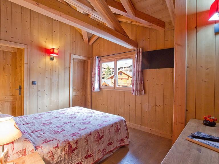 Rent in ski resort 7 room chalet 14 people - Chalet l'Ours Brun - Les 2 Alpes - Bedroom