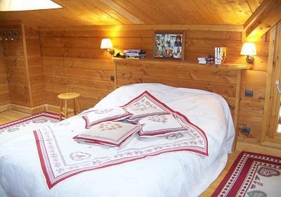 Rent in ski resort Chalet Le Panorama - Les 2 Alpes - Bedroom