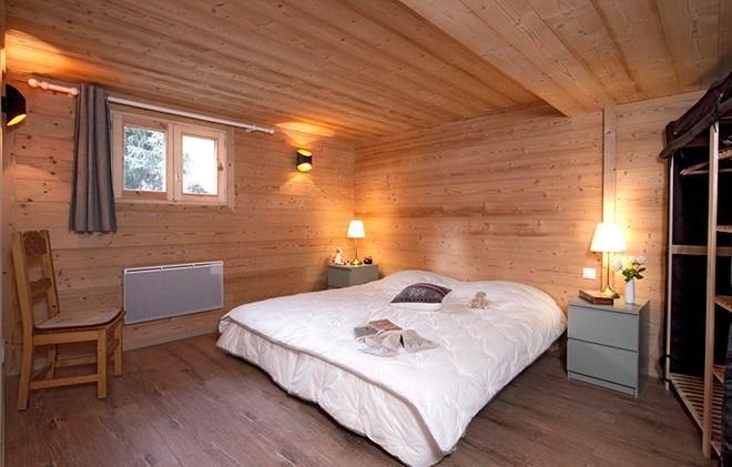 Аренда на лыжном курорте Chalet les Jonquilles - Les 2 Alpes - Двухспальная кровать