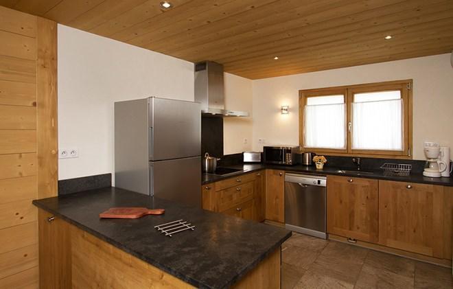 Rent in ski resort Chalet Levanna Orientale - Les 2 Alpes - Open-plan kitchen