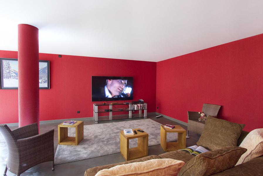 Rent in ski resort 6 room triplex chalet 12 people - Chalet Norma - Les 2 Alpes - Living room