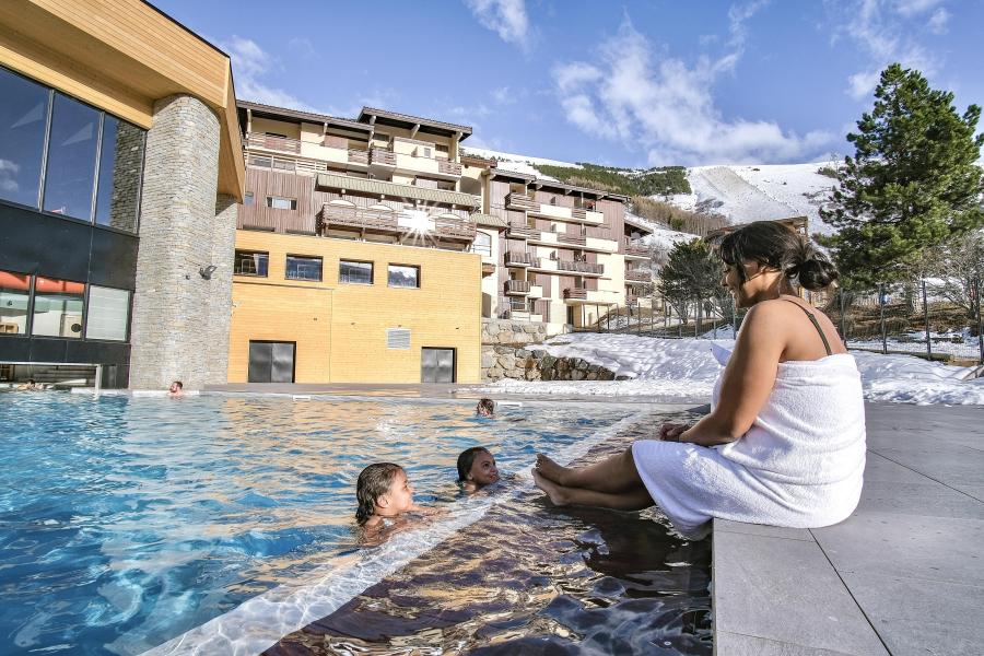 Skiverleih Hôtel Belambra Club l'Orée des Pistes - Les 2 Alpes - Schwimmbad