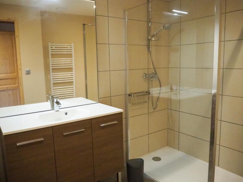 Rent in ski resort 3 room apartment cabin 8 people - La Résidence - Les 2 Alpes - Shower
