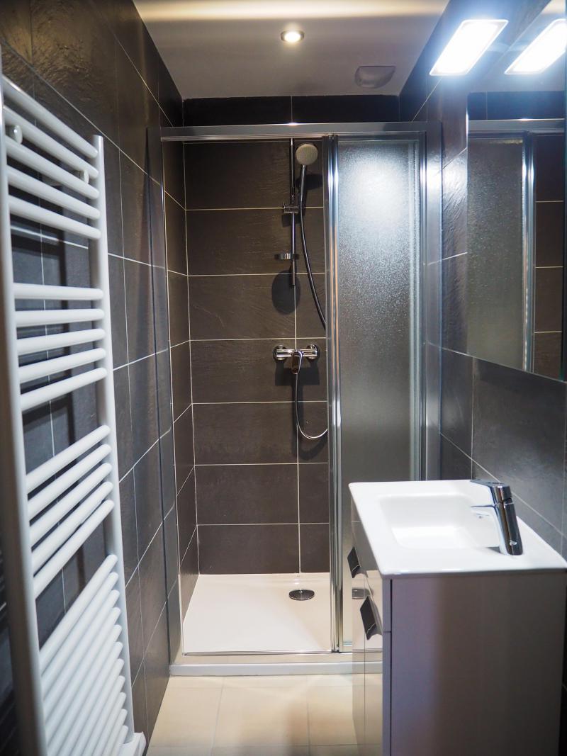 Rent in ski resort 5 room duplex apartment cabin 10 people - La Résidence - Les 2 Alpes - Shower