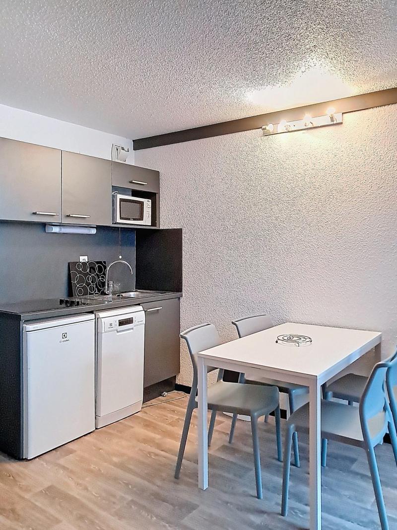 Location au ski Studio cabine 4 personnes (95) - La Résidence Andromède - Les 2 Alpes - Kitchenette