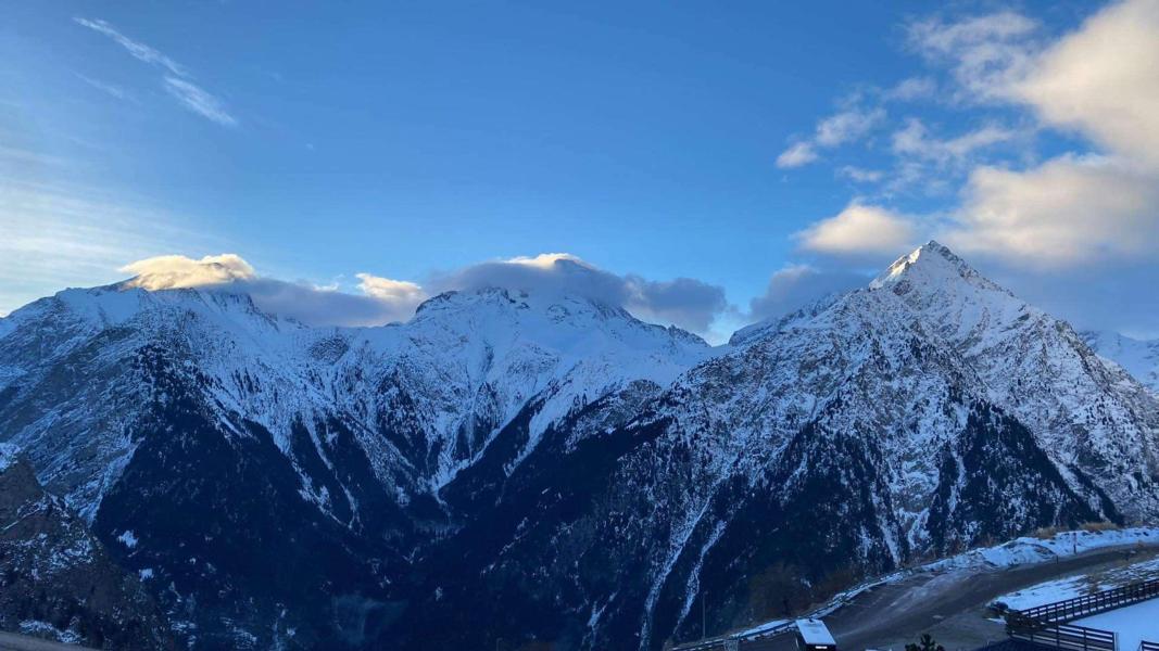 Аренда на лыжном курорте La résidence le Soleil - Les 2 Alpes - зимой под открытым небом