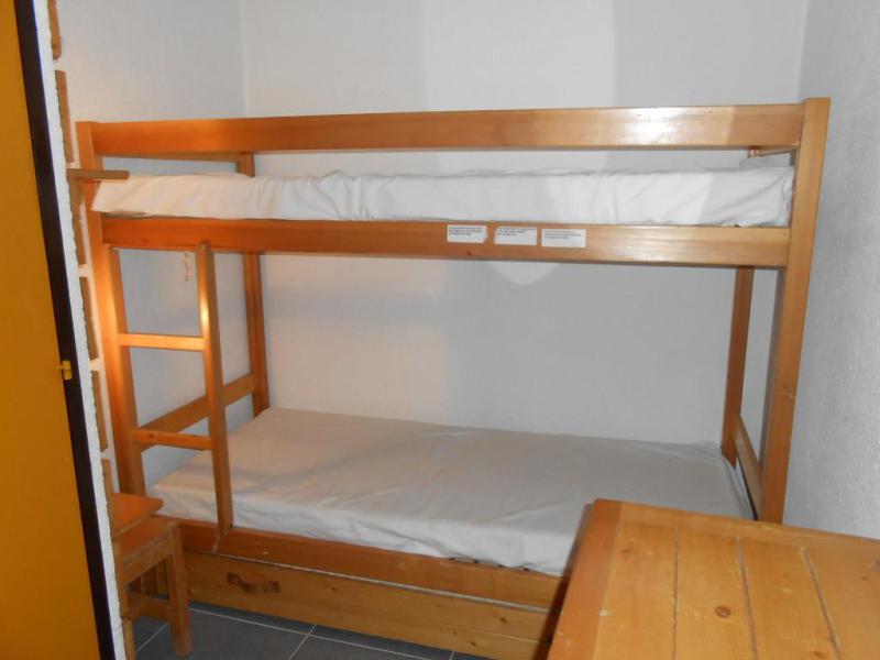 Rent in ski resort Studio sleeping corner 4 people (73) - La Résidence le Tyrol - Les 2 Alpes - Bunk beds