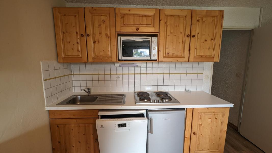 Rent in ski resort Studio sleeping corner 4 people (305) - Meijotel - Les 2 Alpes - Kitchen