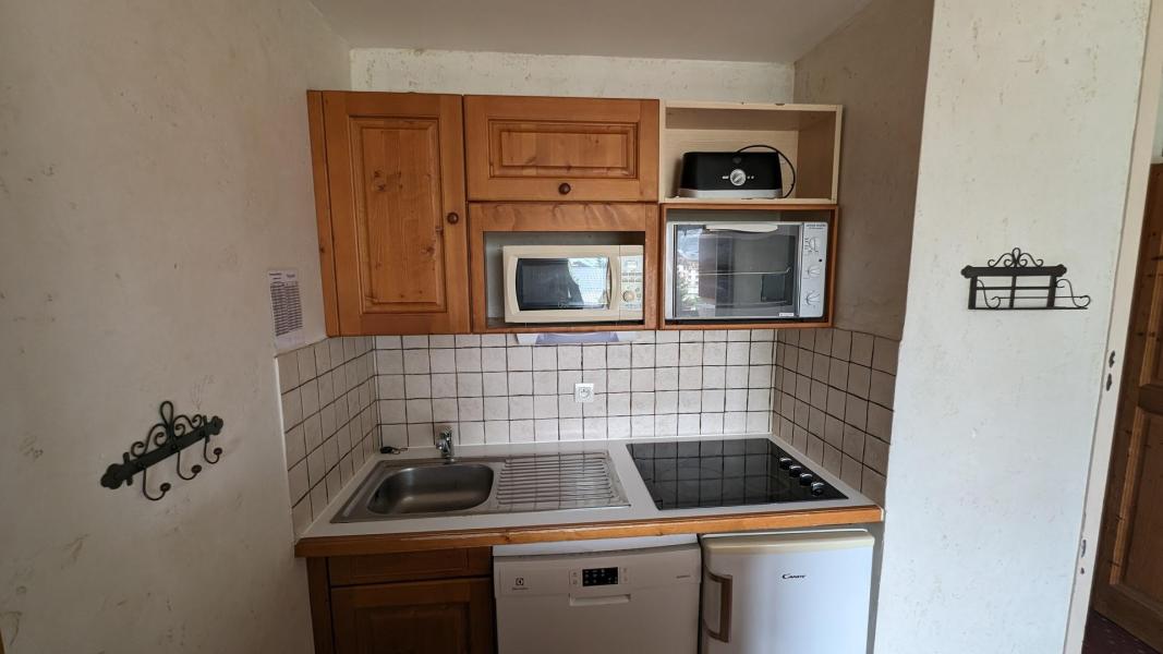 Rent in ski resort Studio sleeping corner 4 people (309) - Meijotel - Les 2 Alpes - Kitchen