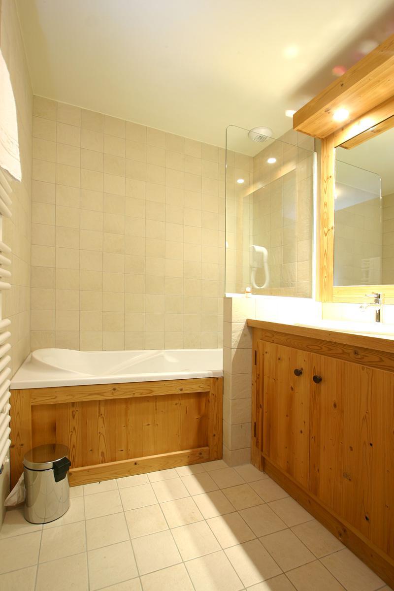 Rent in ski resort 2 room apartment sleeping corner 4 people - Résidence l'Alba - Les 2 Alpes - Bathroom