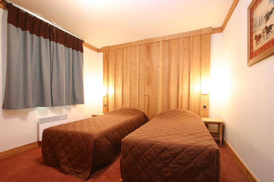 Rent in ski resort Résidence l'Alba - Les 2 Alpes - Bedroom