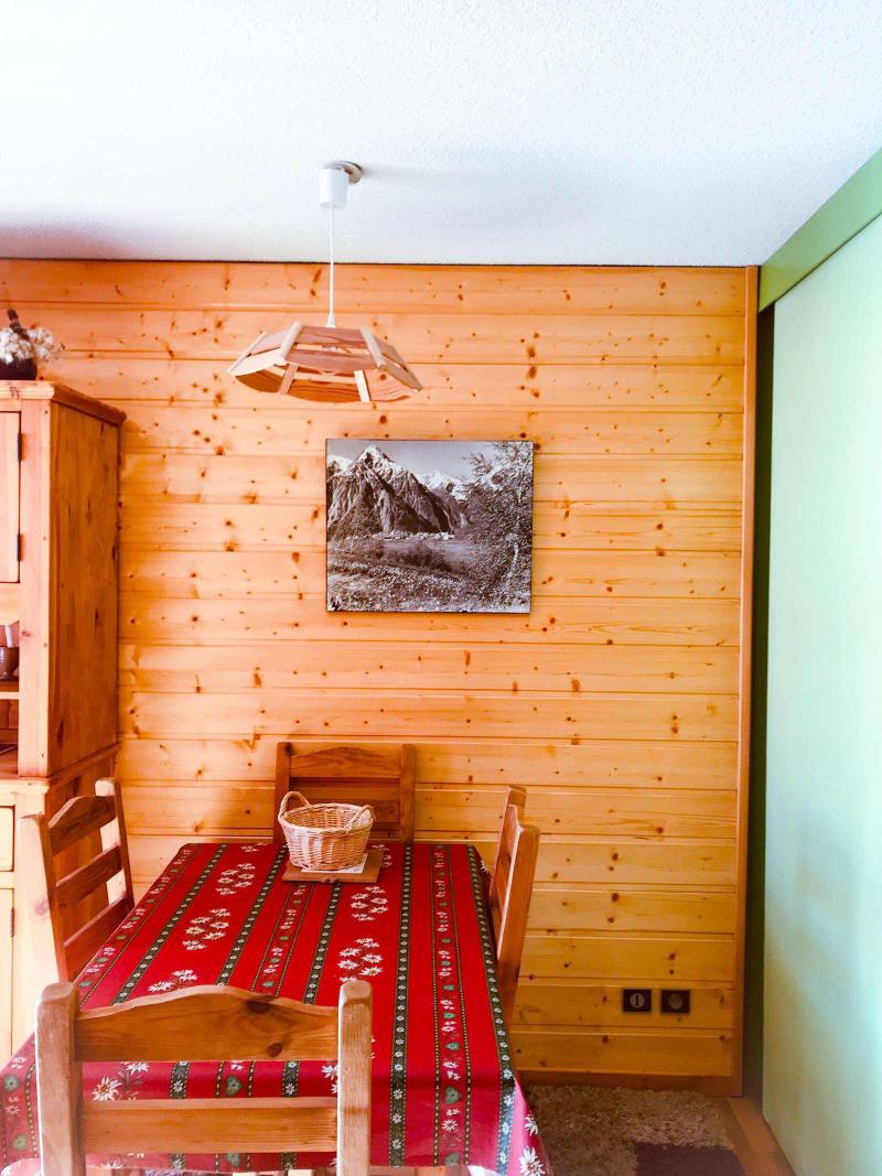 Rent in ski resort Studio sleeping corner 4 people (223) - Résidence la Meije - Les 2 Alpes