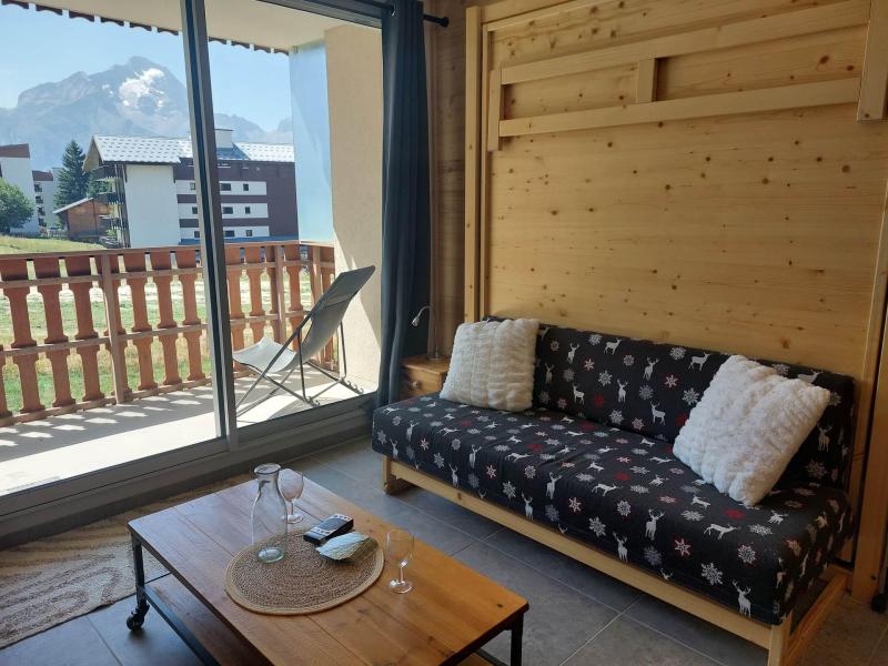 Rent in ski resort Studio 4 people (CPML2) - Résidence le Champamé - Les 2 Alpes - Living room