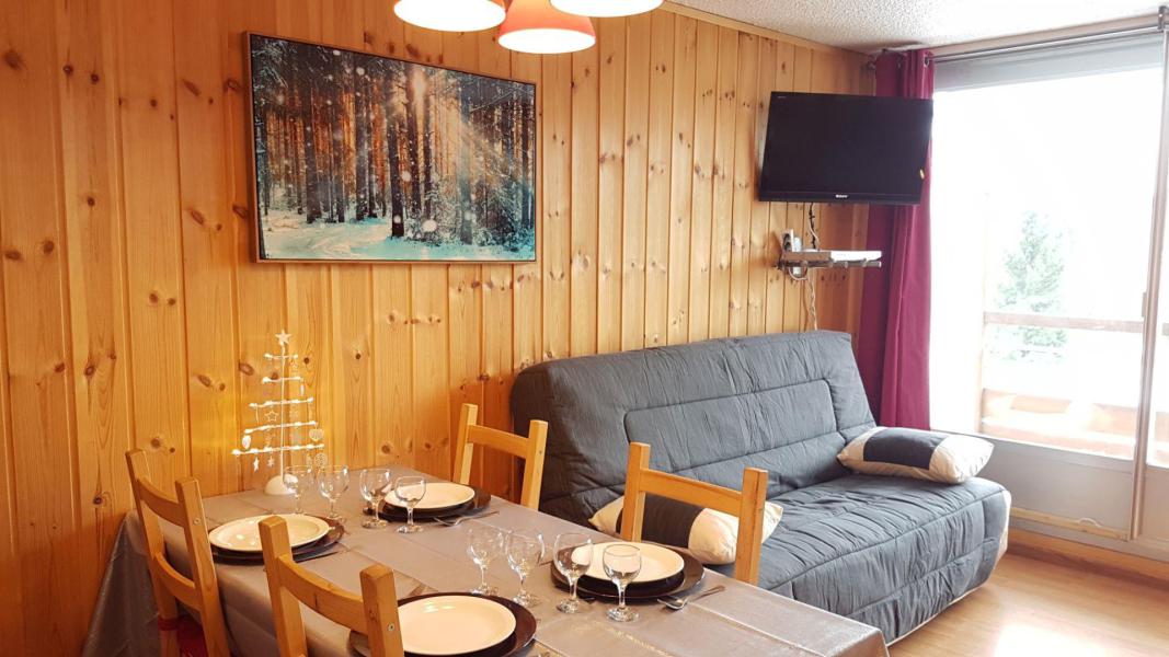 Rent in ski resort Studio sleeping corner 4 people (CB5J3) - Résidence le Côte Brune V - Les 2 Alpes - Living room