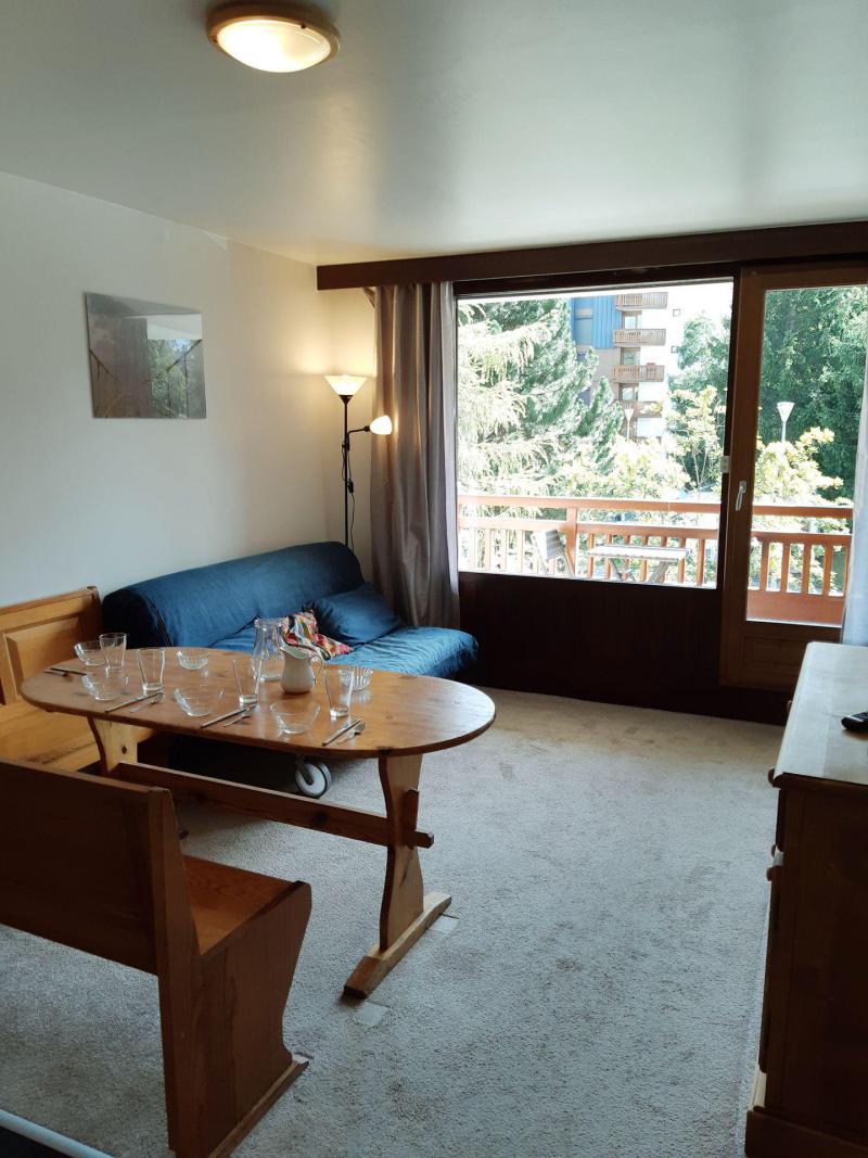 Rent in ski resort Studio sleeping corner 4 people (MEI24) - Résidence le Meijotel A - Les 2 Alpes - Living room