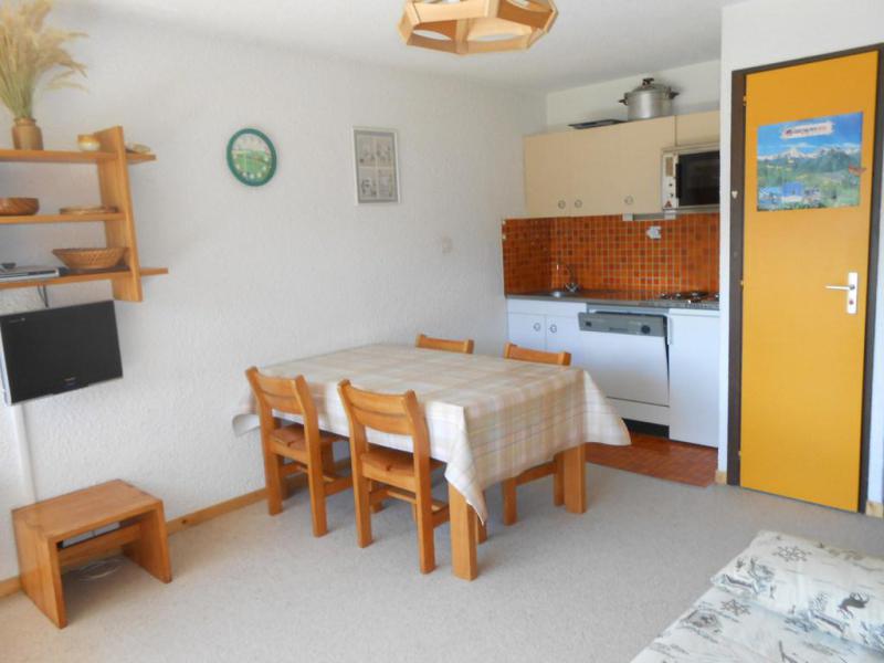 Rent in ski resort 2 room apartment sleeping corner 6 people (VIK45) - Résidence le Viking - Les 2 Alpes - Living room