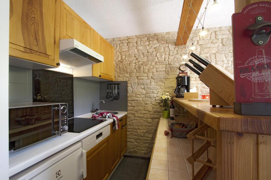 Rent in ski resort 1 room 2 cabins apartment 4 people (ARG2) - Résidence les Arias - Les 2 Alpes - Kitchenette