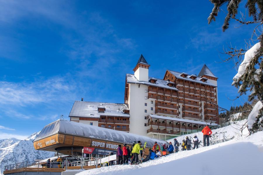 Rent in ski resort Résidence les Balcons du Soleil - Les 2 Alpes - Winter outside