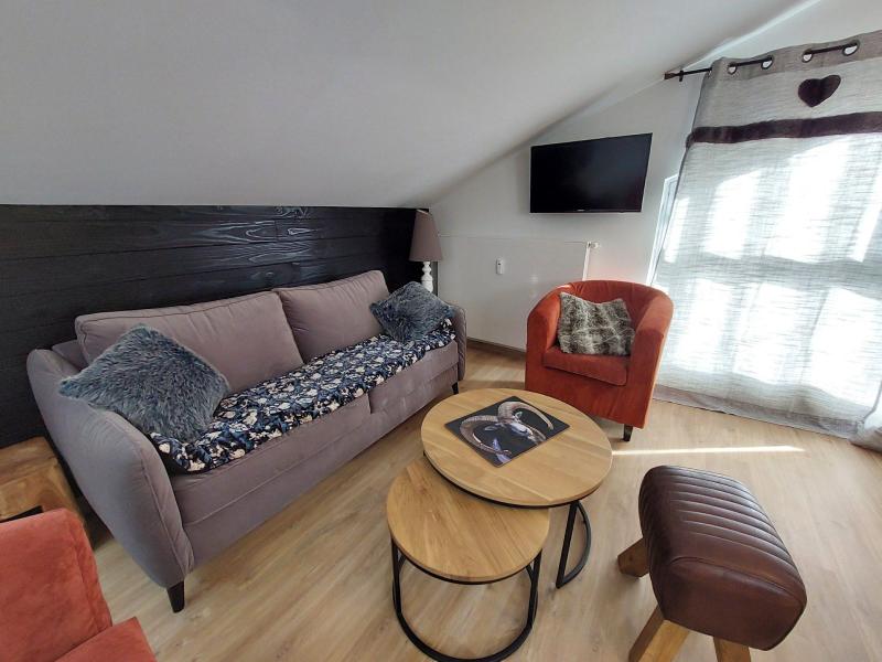 Rent in ski resort 2 room apartment sleeping corner 6 people (73) - Résidence les Bleuets B - Les 2 Alpes - Living room