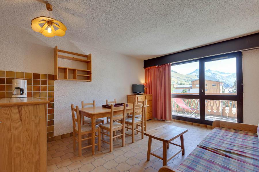 Rent in ski resort 2 room apartment sleeping corner 6 people - Résidence Saint Christophe - Les 2 Alpes - Dining area
