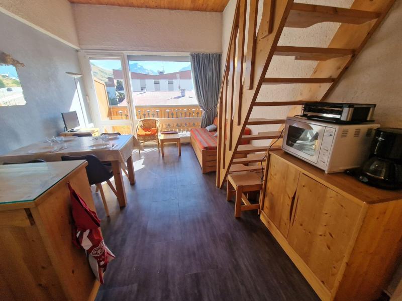 Rent in ski resort 2 room duplex apartment cabin 6 people (SLDA33) - SOLDANELLE - Les 2 Alpes - Living room