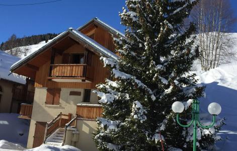 Vacances en montagne Chalet Erika - Les 2 Alpes - Extérieur hiver
