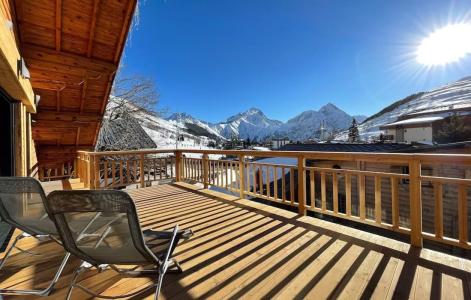 Vacances en montagne Chalet le Chabichou - Les 2 Alpes - Extérieur hiver