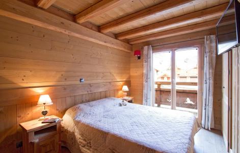 Rent in ski resort Chalet Le Loup Lodge - Les 2 Alpes - Bedroom