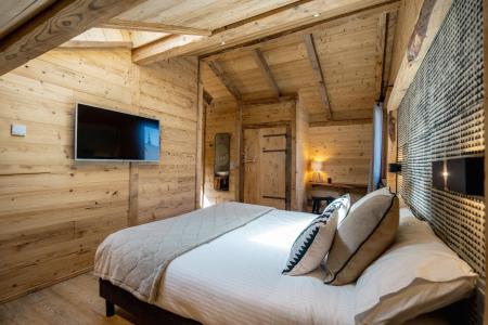 Rent in ski resort 7 room triplex chalet 14 people - Chalet Le Petit Bes - Les 2 Alpes