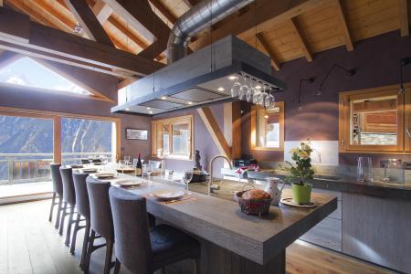 Rent in ski resort 6 room triplex chalet 12 people - Chalet Norma - Les 2 Alpes - Kitchen