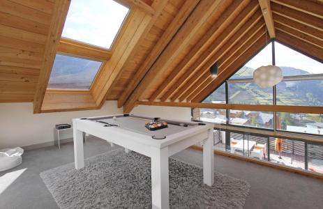 Rent in ski resort Chalet Snö Lodge - Les 2 Alpes - Table