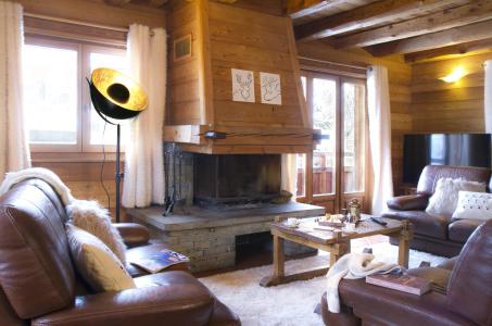 Rent in ski resort 10 room triplex chalet 15 people (Chartreuse) - Chalets Chartreuse et Alexandre - Les 2 Alpes - Fireplace