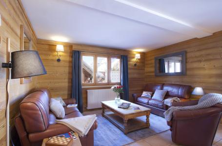 Rent in ski resort 8 room triplex chalet 15 people (Alexandre) - Chalets Chartreuse et Alexandre - Les 2 Alpes - Settee