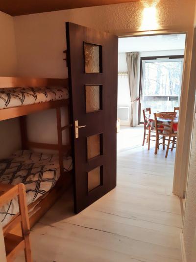 Rent in ski resort Studio sleeping corner 4 people (204) - La Résidence le Prapelier - Les 2 Alpes - Bunk beds