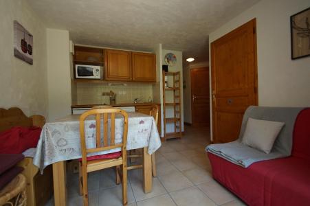 Rent in ski resort 2 room apartment sleeping corner 6 people (B005) - Les Chalets d'Or - Les 2 Alpes - Living room