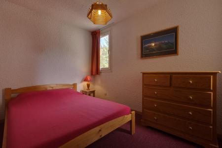 Rent in ski resort 2 room apartment sleeping corner 6 people - Résidence Côte Brune - Les 2 Alpes - Bedroom