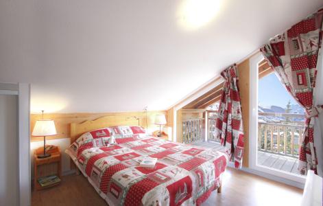 Rent in ski resort Résidence l'Ours Blanc - Les 2 Alpes - Bedroom