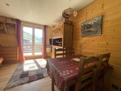 Location au ski Studio coin montagne 4 personnes (223) - Résidence La Meije 10 - Les 2 Alpes - Séjour